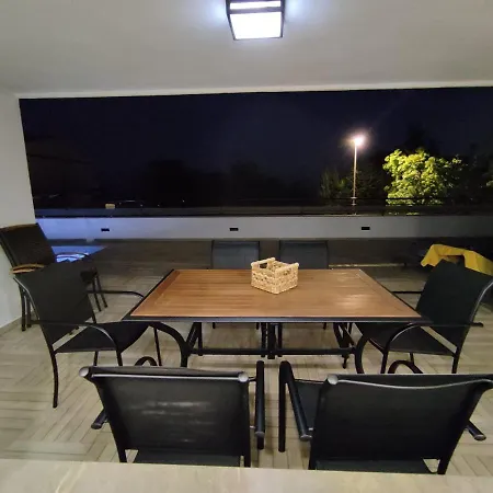 La Libertad 2 Apartment
