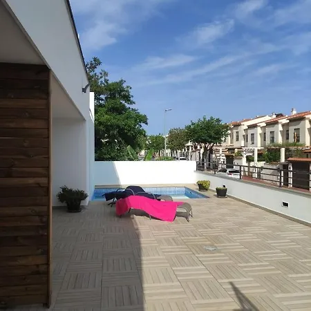 La Libertad 2 Apartment *